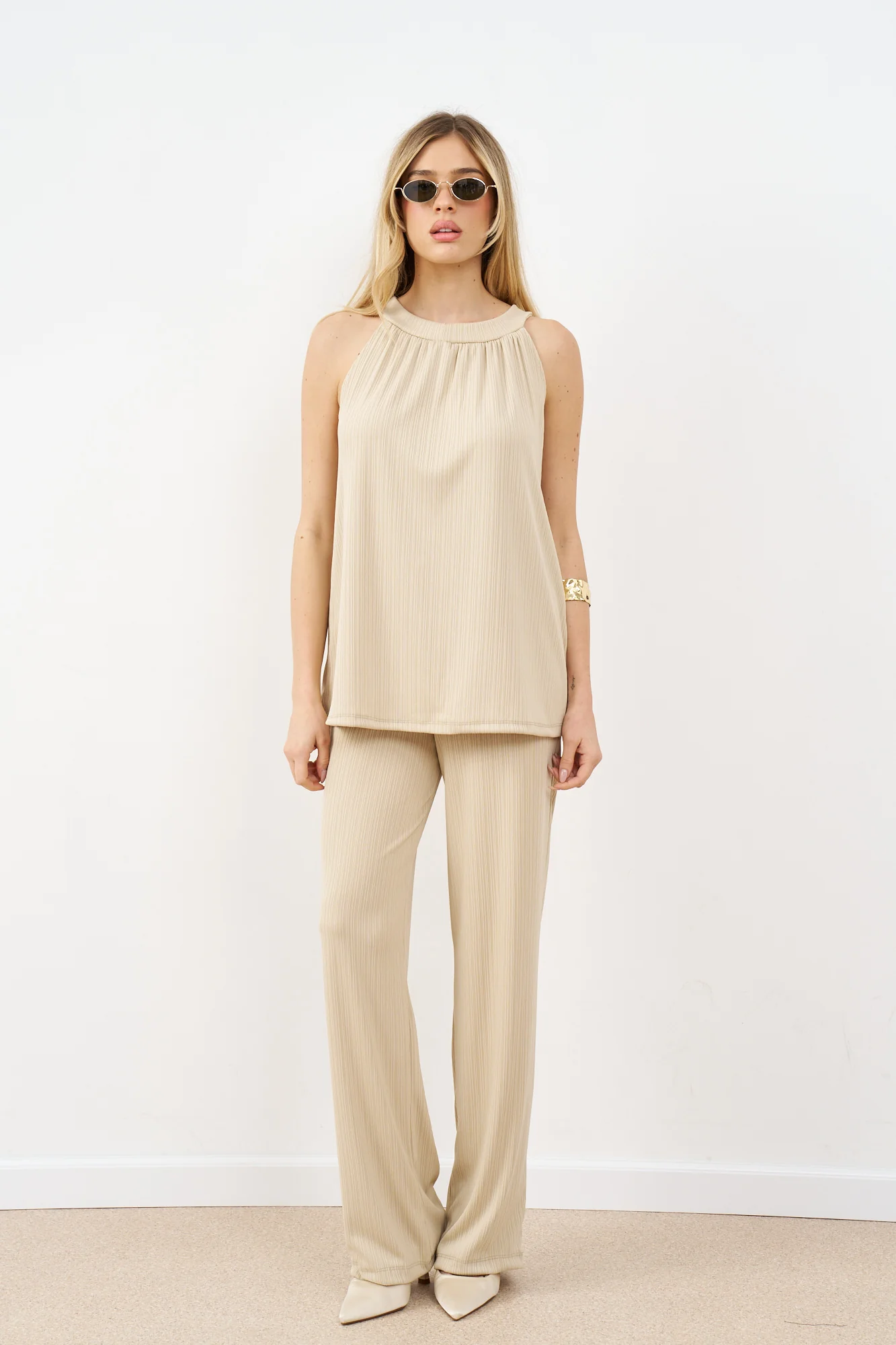 חליפת גופיה קולר מישל